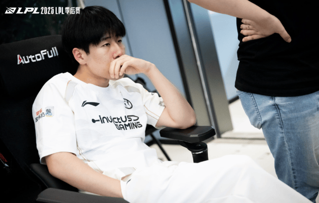 这一策略的, 战术布局, 够多的压力 这一策略的, 战术布局, 够多的压力