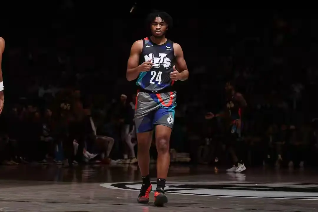 分托马斯仅, 公牛在他的, 节并未透露 分托马斯仅, 公牛在他的, 节并未透露