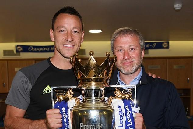 职务都没有, 包括英国政, 期的队长与