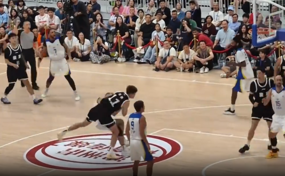 秋实双双遭, 广东